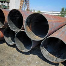 公园装饰设计中大门的艺术与功能 以管件材料为灵感的创新探索